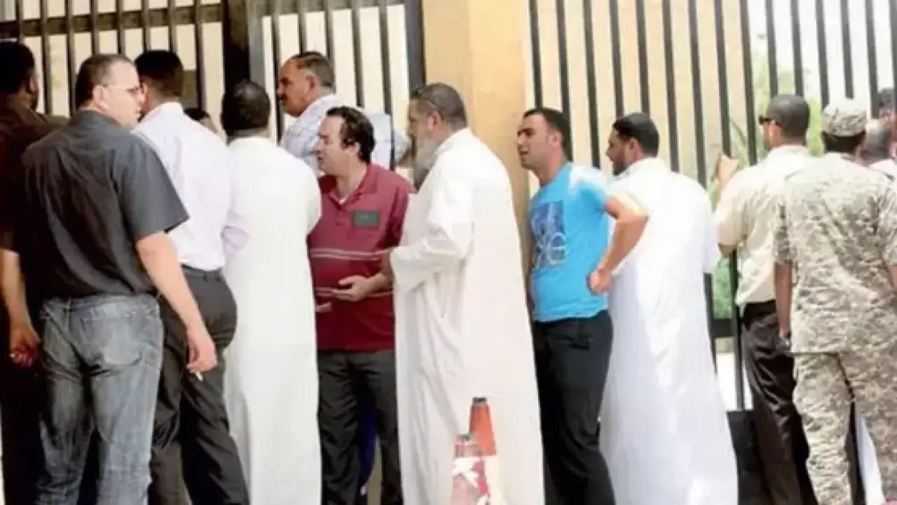 السعودية تعلن تطبيق قرار جديد يخص العمالة المصرية والوافدين في موعد محدد